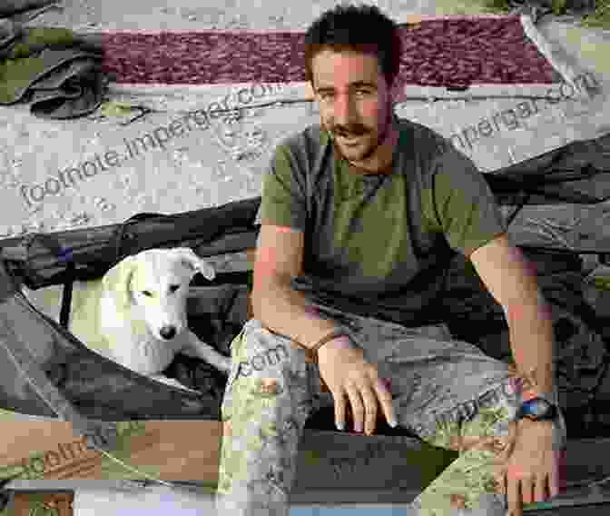 A Marine And A Stray Dog Cuddle In Afghanistan Craig Fred: A Marine A Stray Dog And How They Rescued Each Other